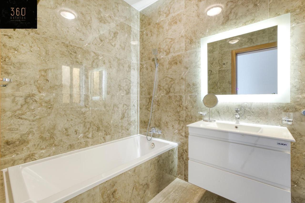Lux Sea Front Penthouse With Breathtaking Views In St Pauls By 360 Estates Lejlighed San Pawl il-Baħar Eksteriør billede