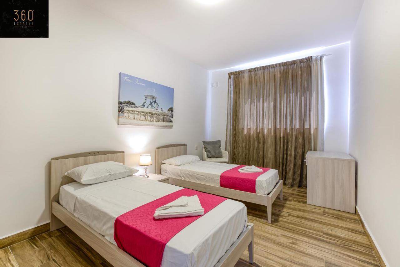 Lux Sea Front Penthouse With Breathtaking Views In St Pauls By 360 Estates Lejlighed San Pawl il-Baħar Eksteriør billede