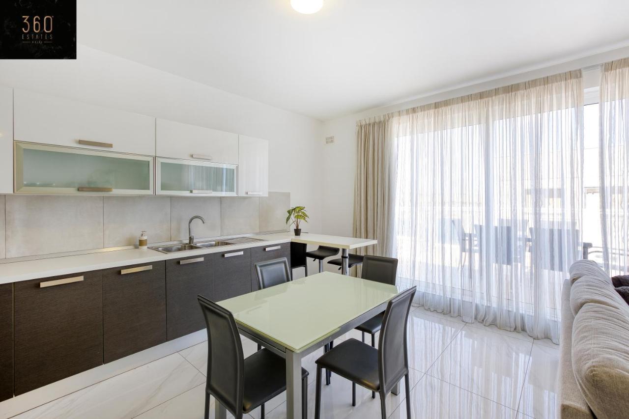 Lux Sea Front Penthouse With Breathtaking Views In St Pauls By 360 Estates Lejlighed San Pawl il-Baħar Eksteriør billede